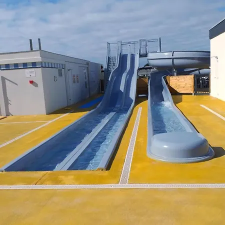 مكان تخييم Mobil Home, Piscine Chauffee, Toboggan, Acces Direct - 3 6 Personnes