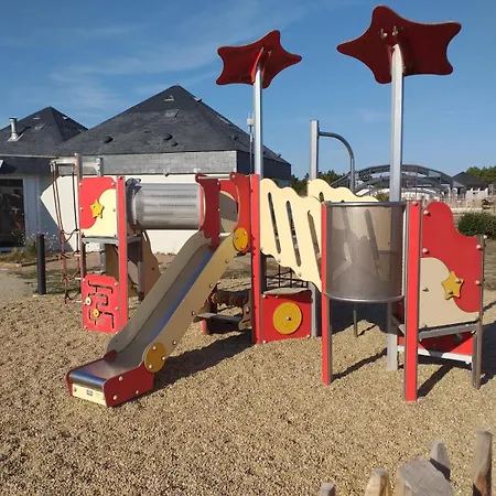 مكان تخييم Mobil Home, Piscine Chauffee, Toboggan, Acces Direct - 3 6 Personnes